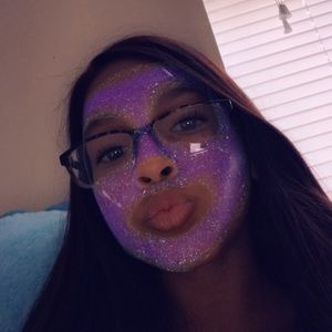 Meet your Posher, Sydnee